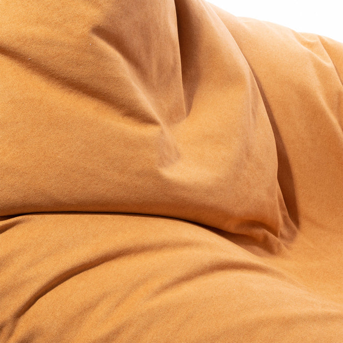 Pouf Shongo grande a forma di triangolo in tessuto antimacchia Dali per interno dim: 140x175 cm