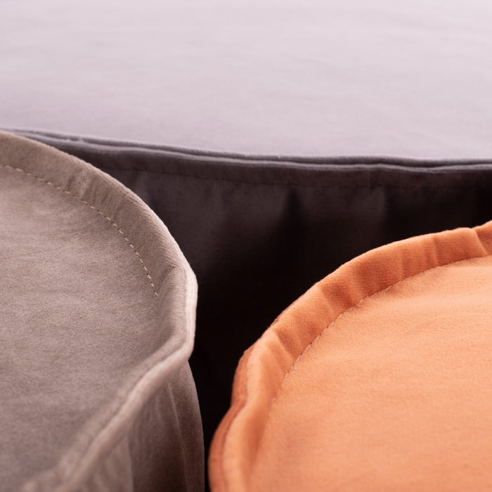 Pouf cilindro poggiapiedi Belt in velluto con cintura in nylon
