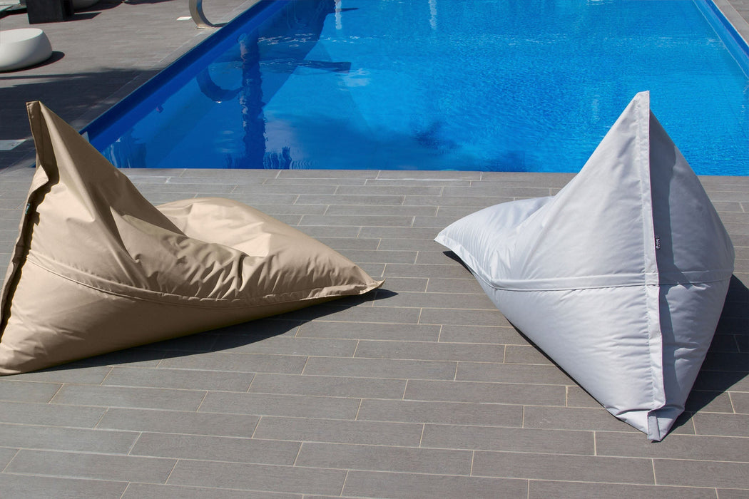 Pouf Shongo grande a forma di triangolo Sfoderabile con sacca interna in tessuto Jive per interno, Antistrappo, Impermeabile, dim: 140x175 cm