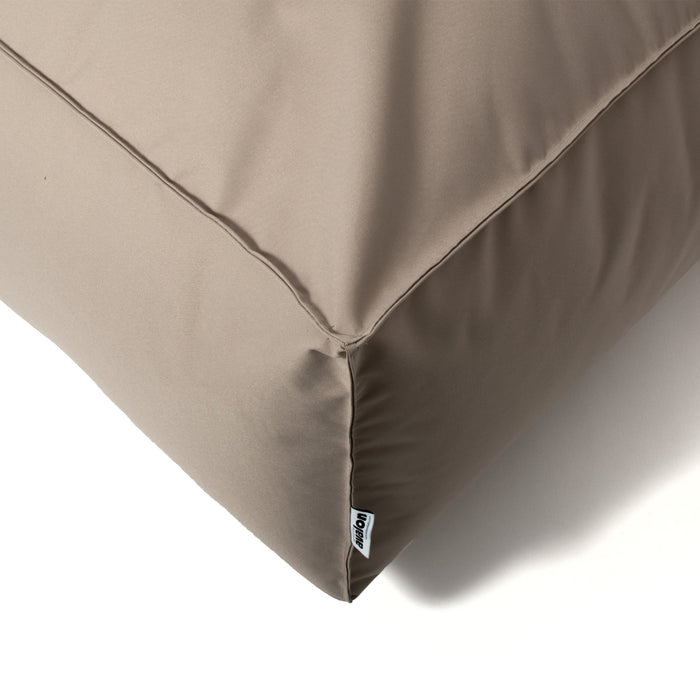 Pouf Lettino Isola Avalon per esterno in tessuto poliestere Samba con sacca interna sfoderabile Dim: 200xH50 cm