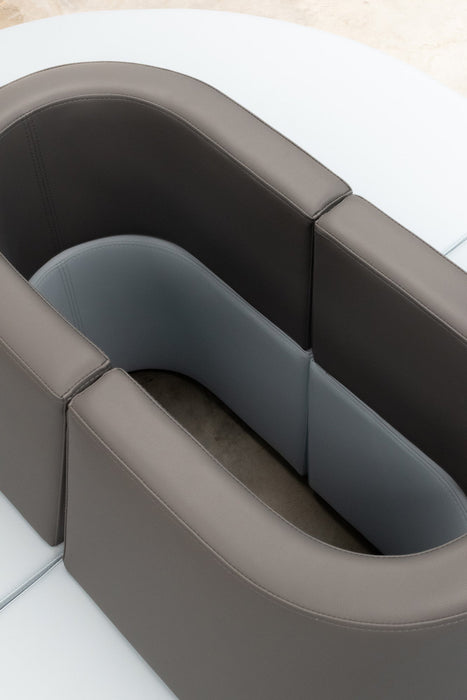 Pouf Magnetica Avalon in Ecopelle Mamba Trendy Classe 1-IM Ignifugo per Interno ed Esterno. Dim: Larg. 150 cm X Prof. 100 X H70 cm