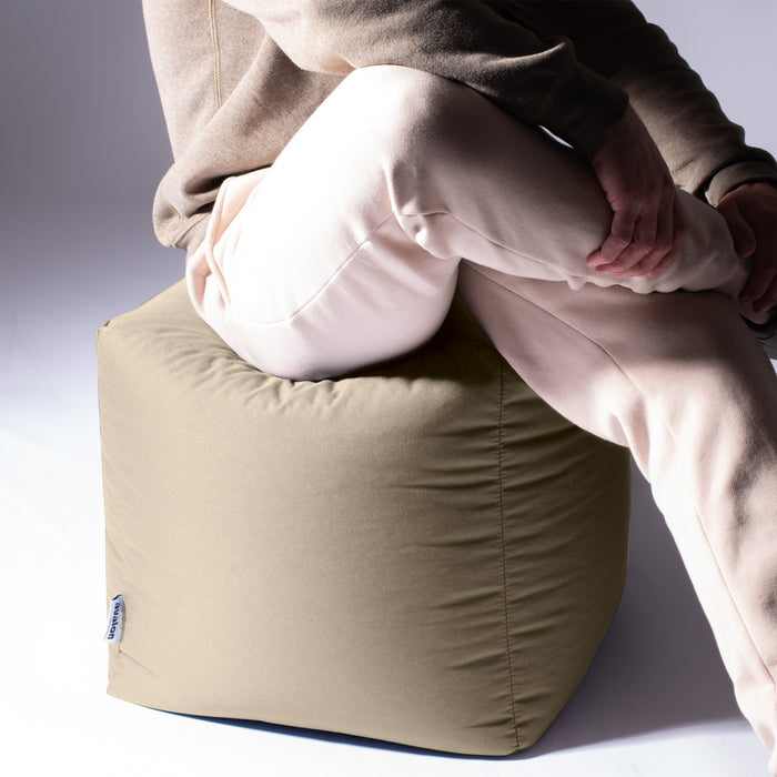 Avalon Pouf Poltrona Cubo Jive Made in Italy di dimensioni 50x50x H 45cm