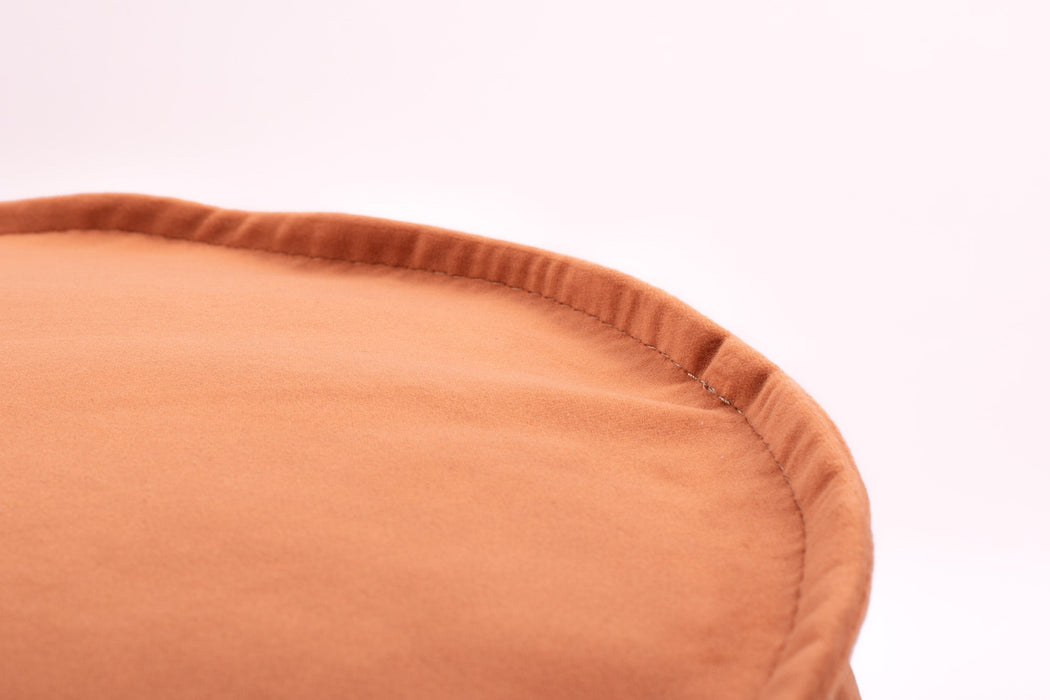 Pouf cilindro poggiapiedi Belt in velluto con cintura in nylon