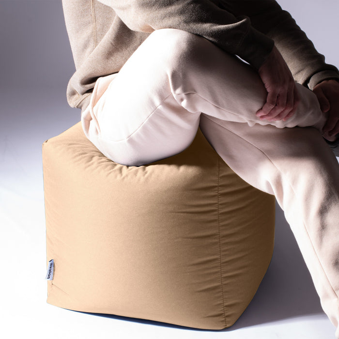 Avalon Pouf Poltrona Cubo Jive Made in Italy di dimensioni 50x50x H 45cm