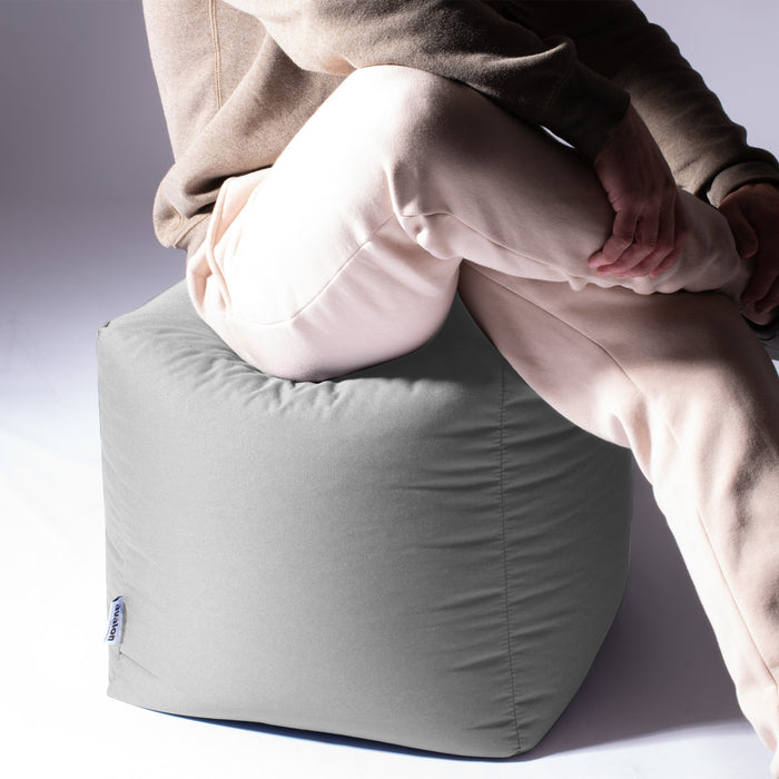 Avalon Pouf Poltrona Cubo Jive Made in Italy di dimensioni 50x50x H 45cm