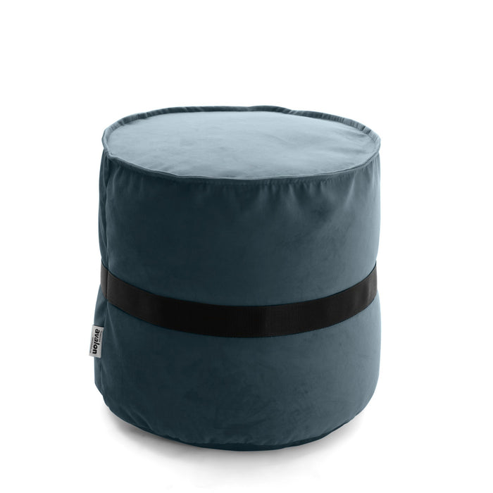 Pouf cilindro poggiapiedi Belt in velluto con cintura in nylon