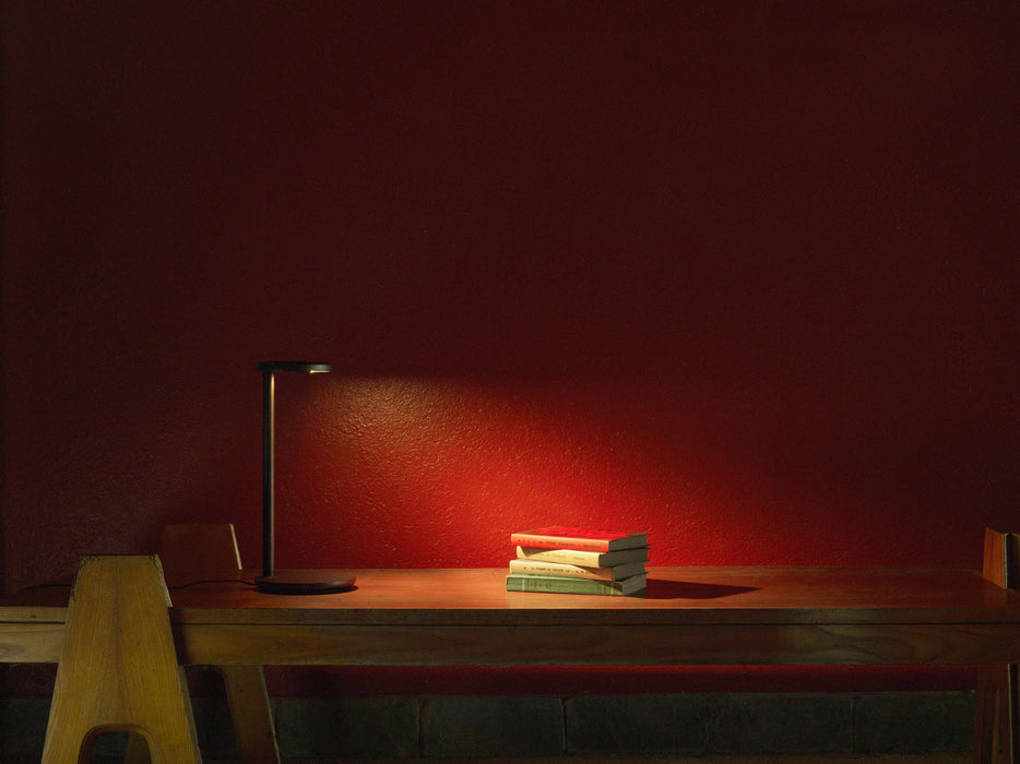 Oblique - Lampada da tavolo-  Flos